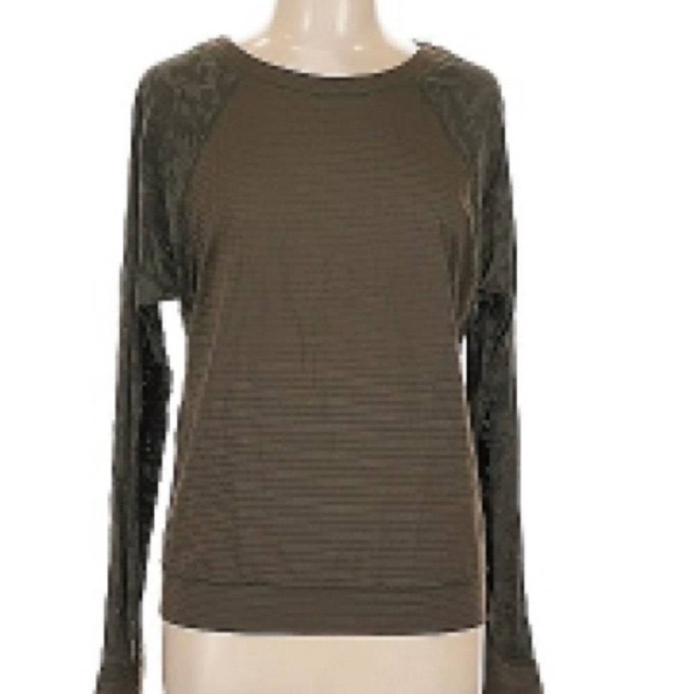 Lululemon long sleeve Size 10